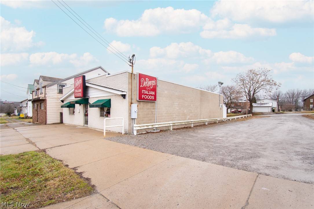 387 S Broadway AVE, Salem, OH 44460