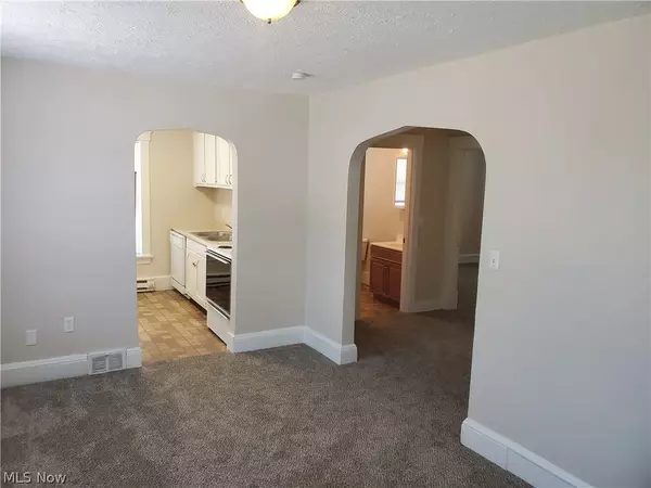 Elyria, OH 44035,168 Lake AVE