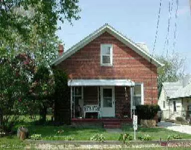 Akron, OH 44314,1453 Woodbirch AVE