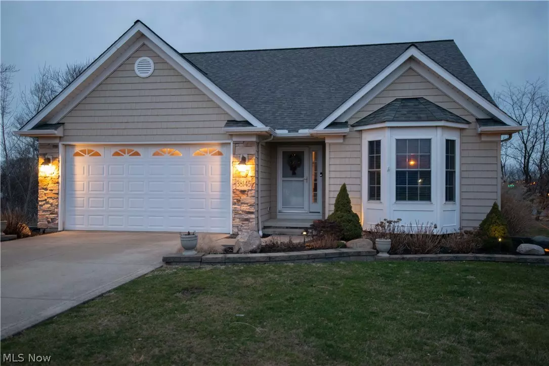 Willoughby, OH 44094,38145 Highgate Bluff LN