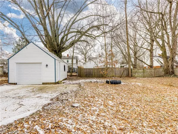 Akron, OH 44320,936 Dover AVE