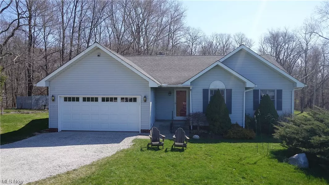 11198 Brosius RD, Garrettsville, OH 44231