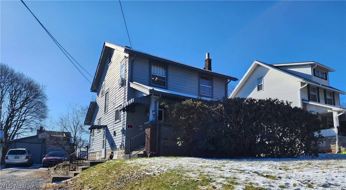 1757 S Heights, Youngstown, OH 44502