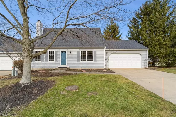 Twinsburg, OH 44087,2640 Burridge CIR #3A