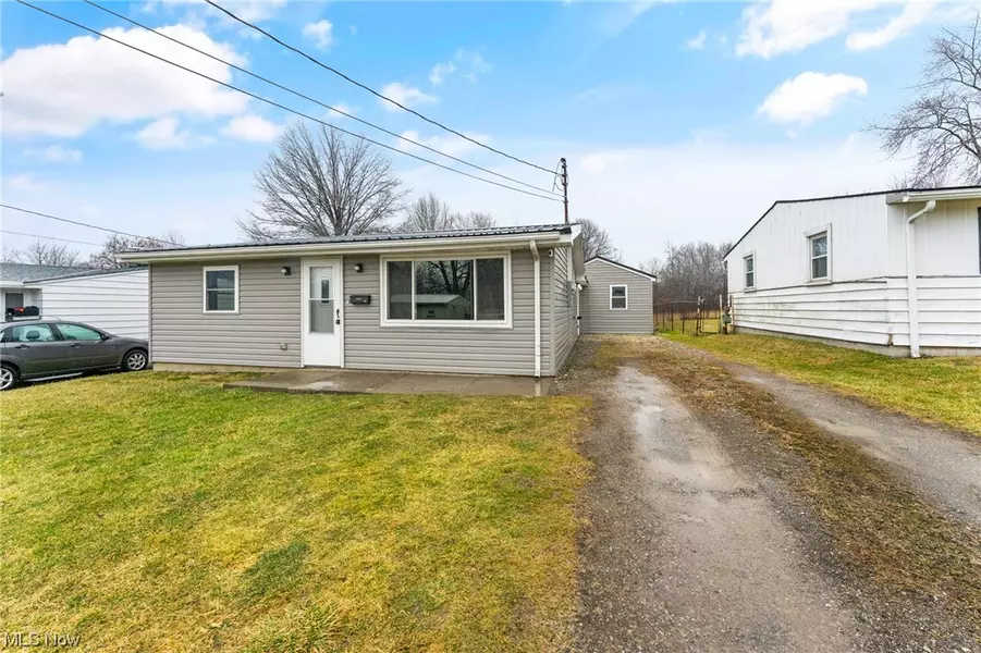 362 Iowa AVE, Girard, OH 44420