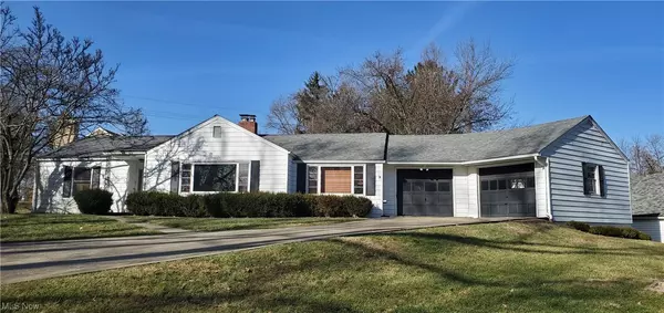 2655 E Ridgewood CIR,  Zanesville,  OH 43701