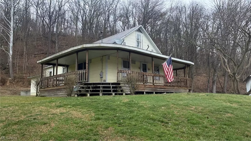 345 N 1st ST, Mcconnelsville, OH 43756