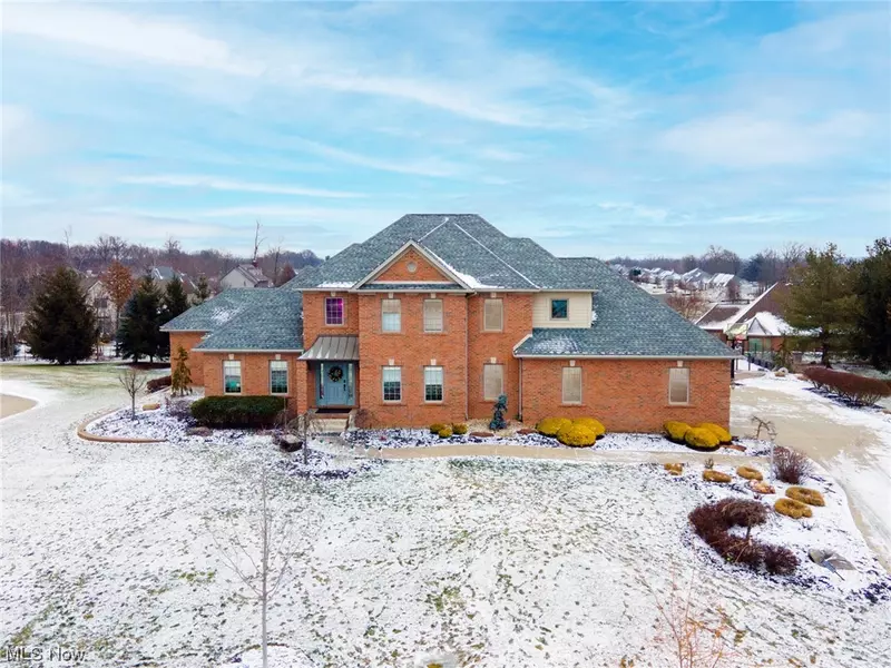 3935 Albany CT, Canfield, OH 44406