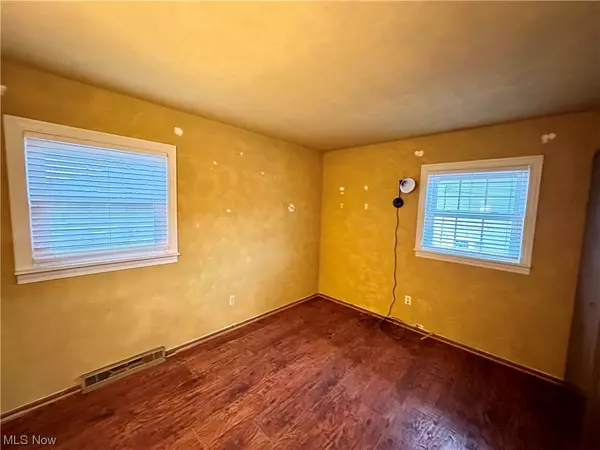 Follansbee, WV 26037,850 Donegal DR W