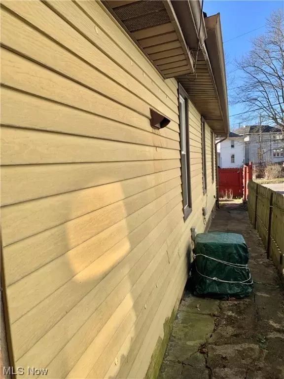 East Liverpool, OH 43920,768 Minerva ST