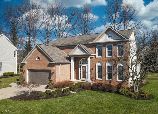 Twinsburg, OH 44087,2883 Hawkins LN