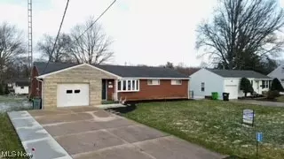 332 Oneida AVE NW, Canton, OH 44708