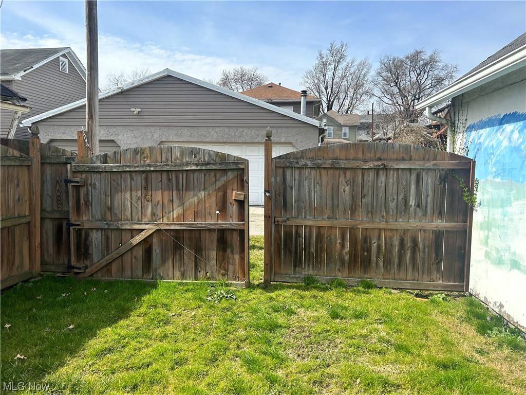 Parkersburg, WV 26101,1611 Dewey ST