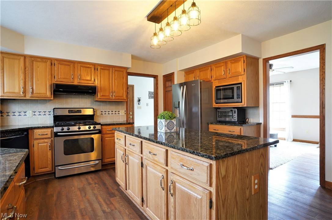 Stow, OH 44224,2599 Lermitage PL