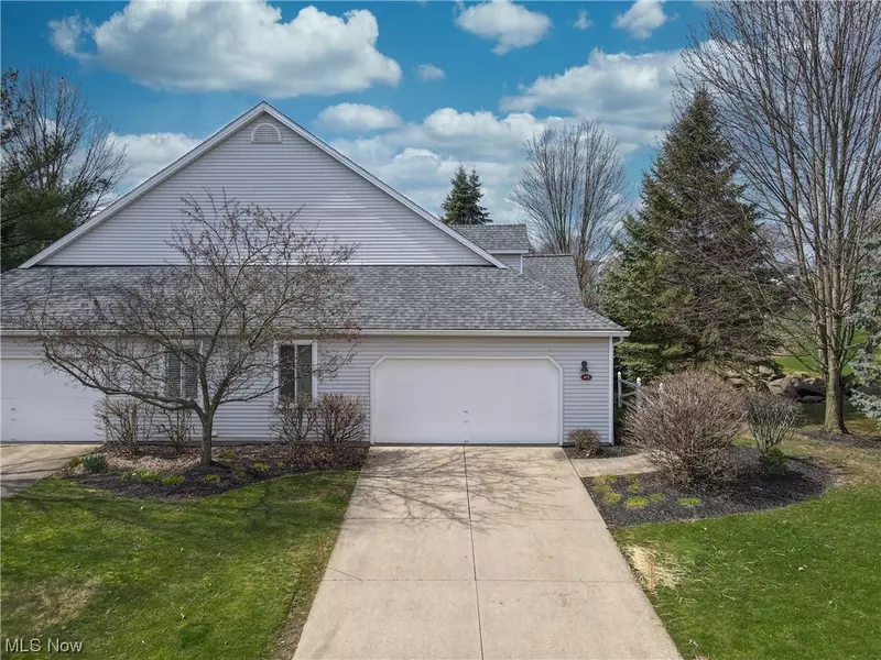 472 Kings CT, Copley, OH 44321