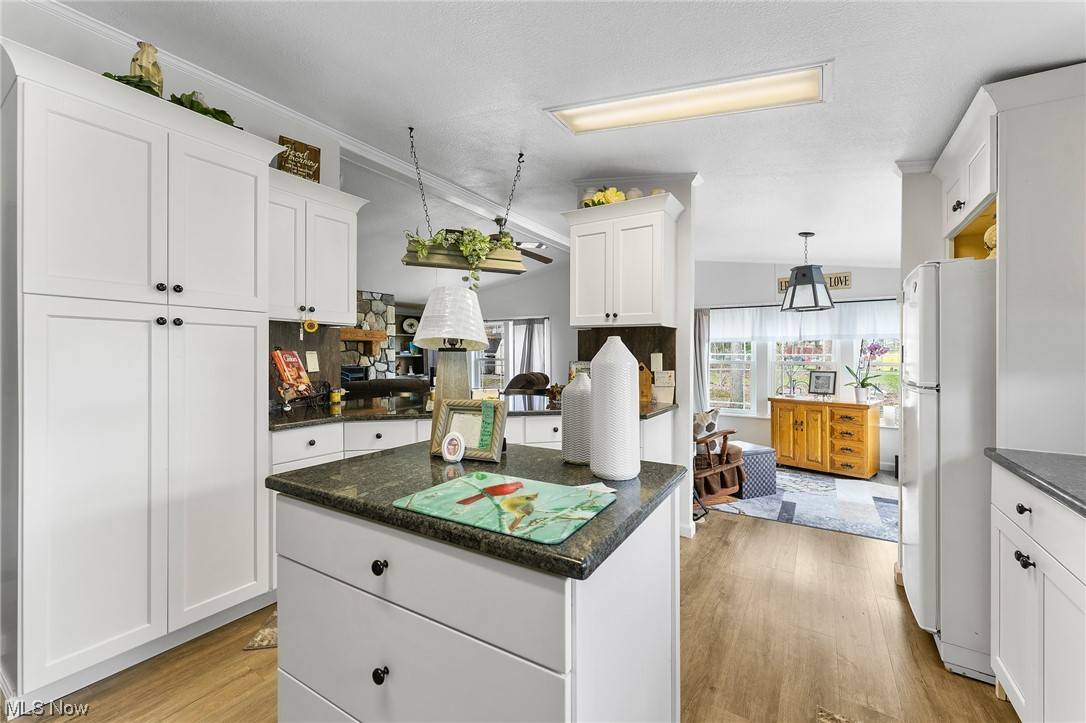 Garrettsville, OH 44231,12813 Brosius RD