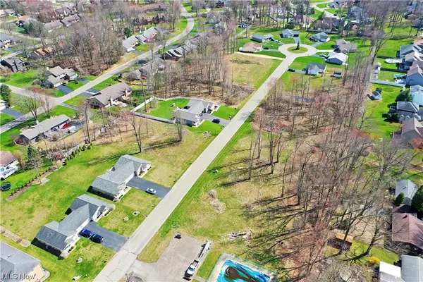 Cortland, OH 44410,VL #8 Maplewood DR