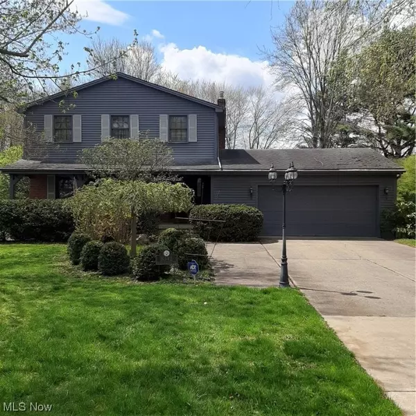 8342 Four Seasons TRL, Poland, OH 44514