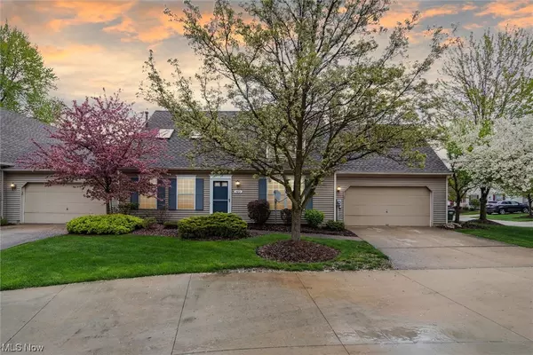 Streetsboro, OH 44241,782 Heath LN