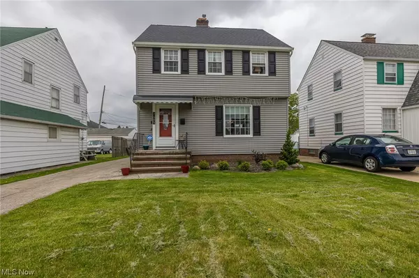 7405 Spring Garden RD, Parma, OH 44129