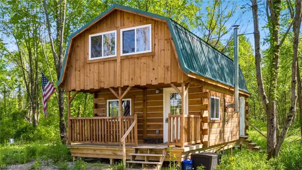13545 Pear Orchard RD, Adamsville, OH 43802