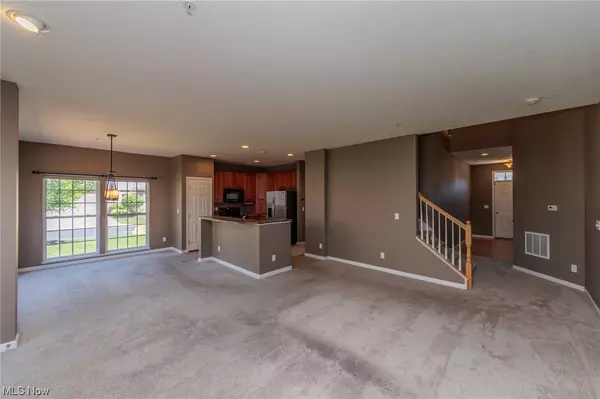 Willoughby Hills, OH 44092,2926 Stratford WAY