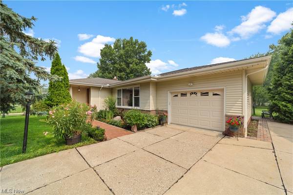 4831 Gleeten RD, Richmond Heights, OH 44143