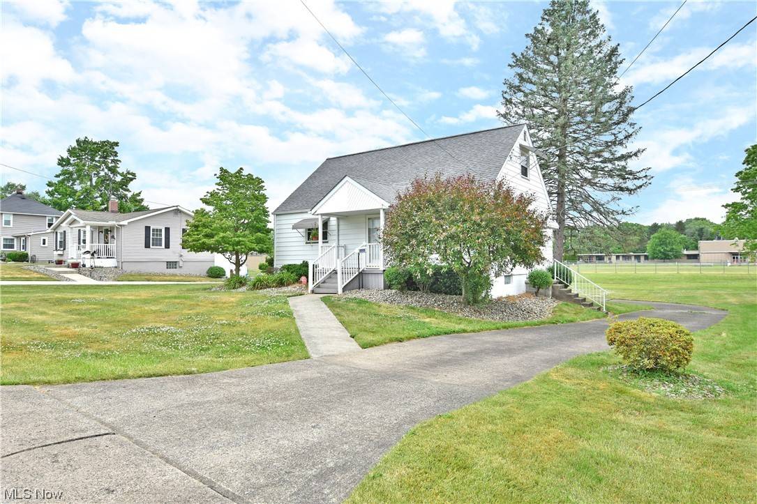 Niles, OH 44446,1528 Clark ST
