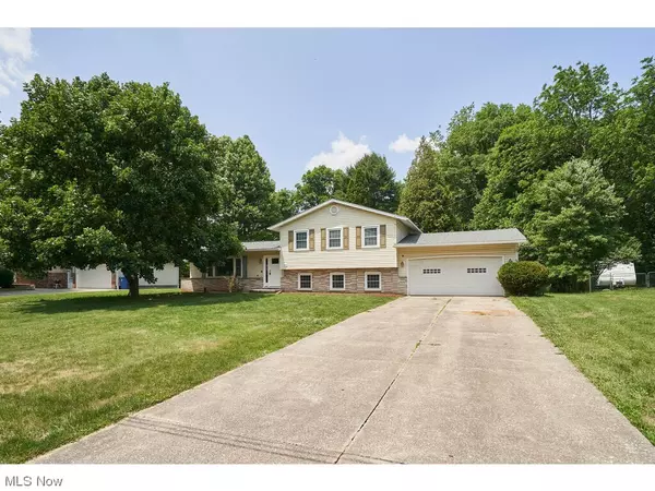 Copley, OH 44321,2429 Inas DR