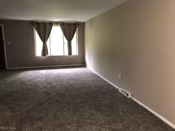 Cleveland, OH 44128,4525 E 143rd ST