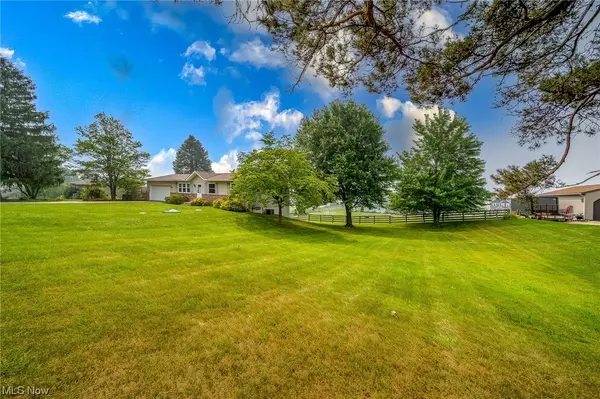 Hartville, OH 44632,890 Marigold ST NW