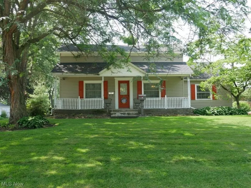 39 W Schaaf RD, Brooklyn Heights, OH 44109