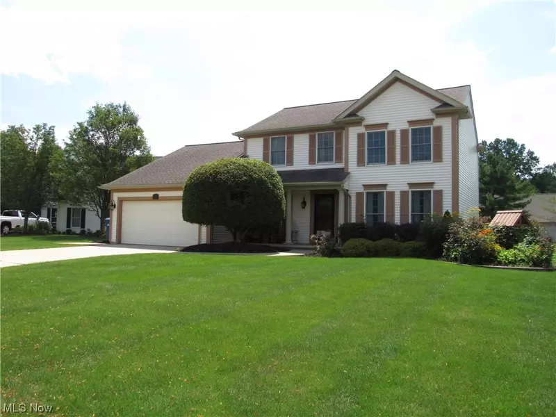 24227 Wilderness TRL, Olmsted Falls, OH 44138