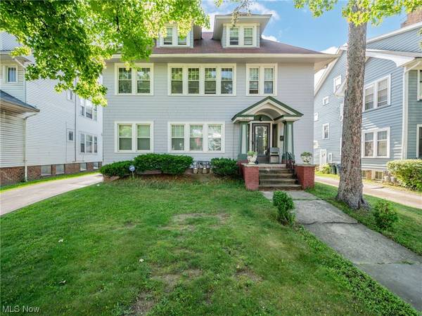 1652 Belmar RD,  Cleveland Heights,  OH 44118