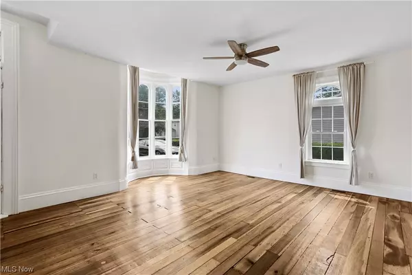 Oberlin, OH 44074,288 S Professor ST