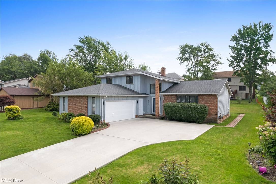 Richmond Heights, OH 44143,5178 Dickens DR