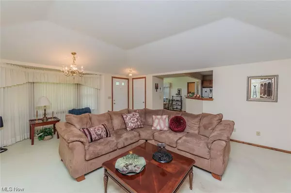 Strongsville, OH 44149,18416 Woodside Crossing S