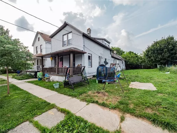 Cleveland, OH 44109,3505 Carlyle AVE