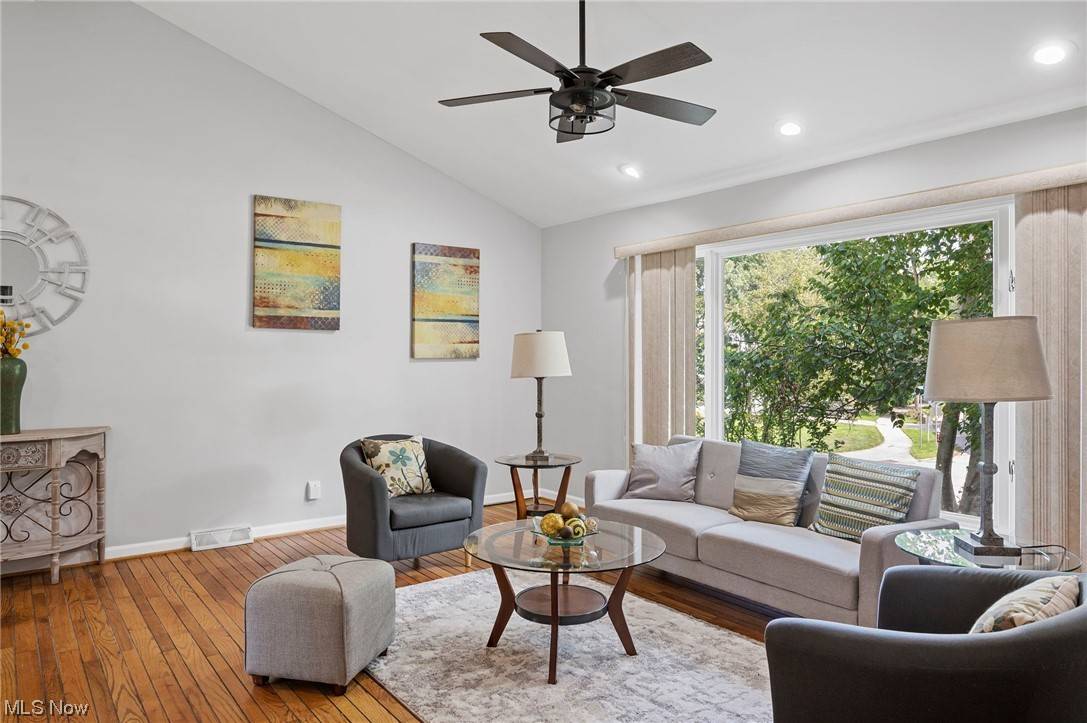 Beachwood, OH 44122,2314 Lyndway RD