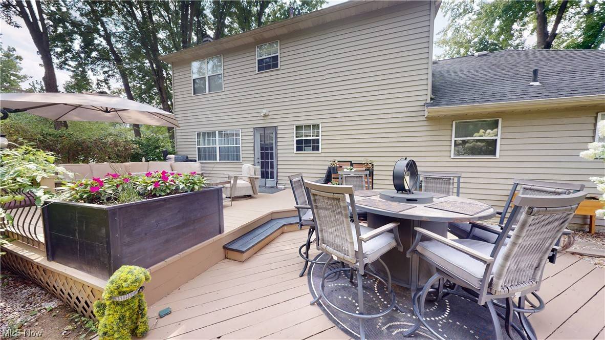 Olmsted Falls, OH 44138,8425 Old Post RD