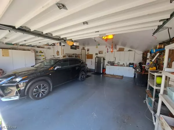 Andover, OH 44003,148 S Park DR