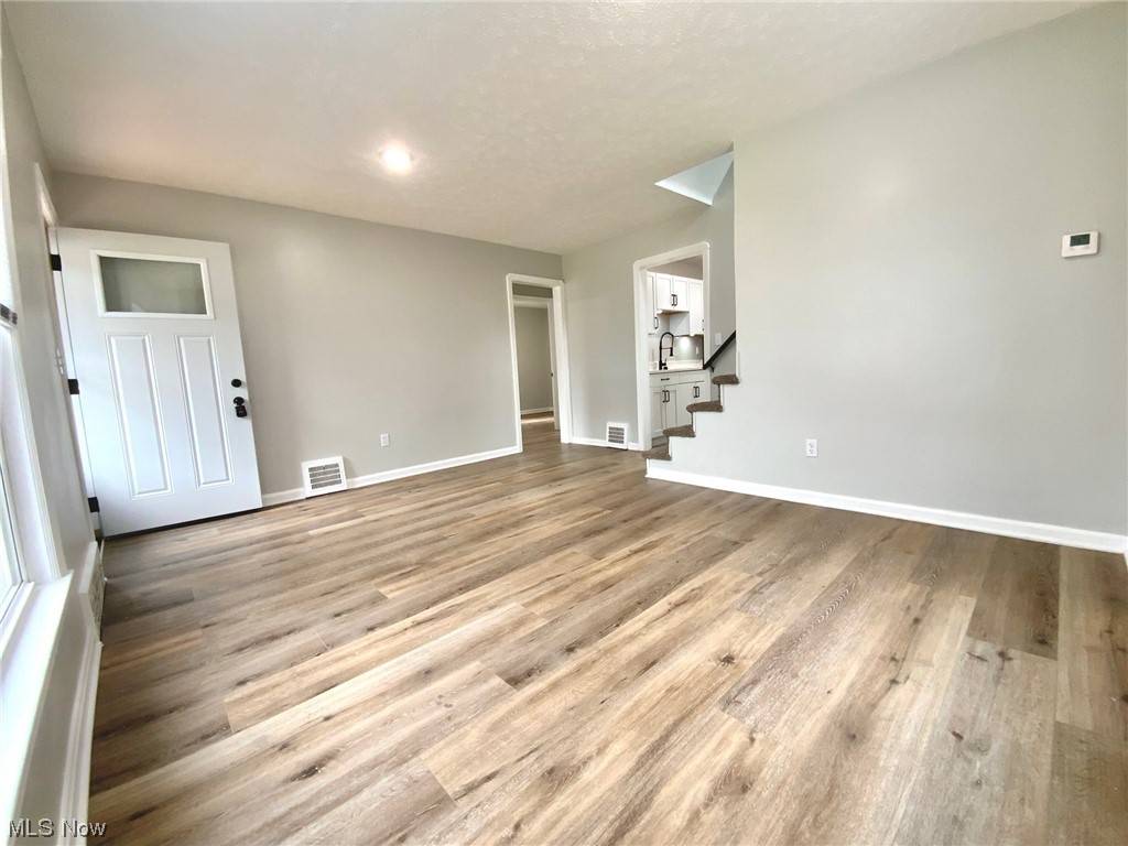 Willowick, OH 44095,444 E 327th ST