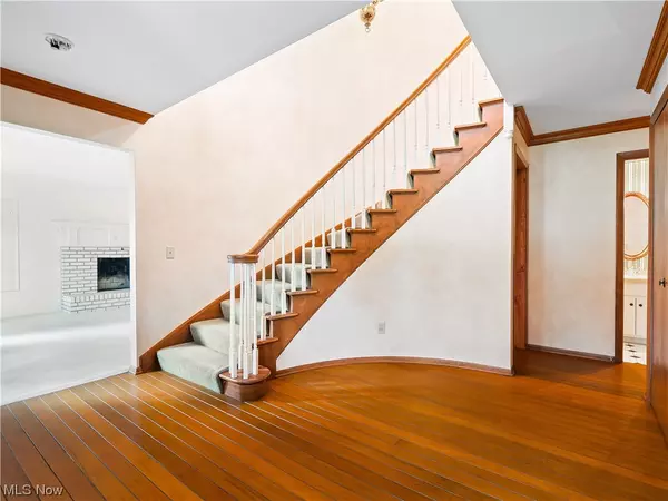 Elyria, OH 44035,193 Windbrook CT