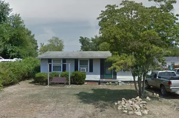 Newcomerstown, OH 43832,518 Riverview DR
