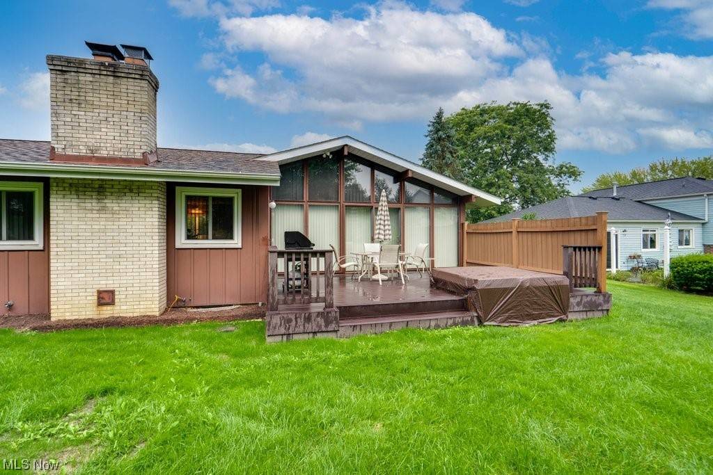 Aurora, OH 44202,727 Parkview DR