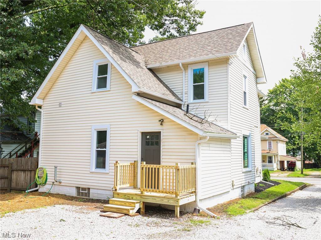 Orrville, OH 44667,715 S Main ST