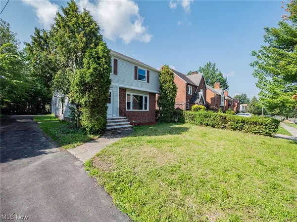 Cleveland Heights, OH 44118,3582 Bendemeer RD