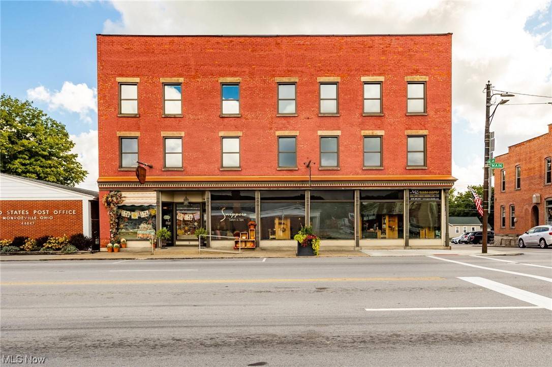 2 N Main ST, Monroeville, OH 44847