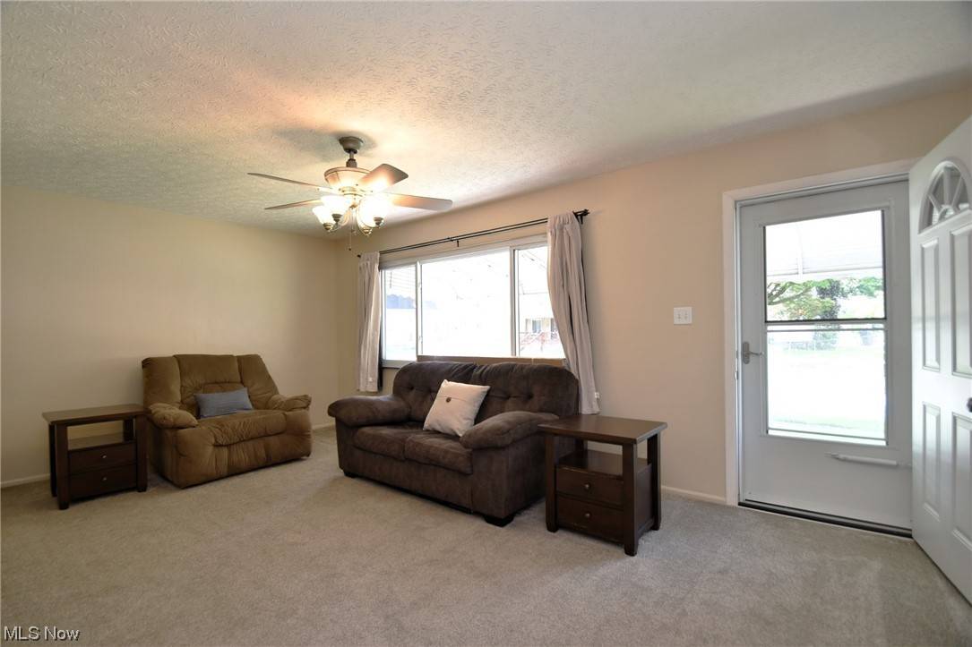 Cuyahoga Falls, OH 44221,2659 Elmwood ST