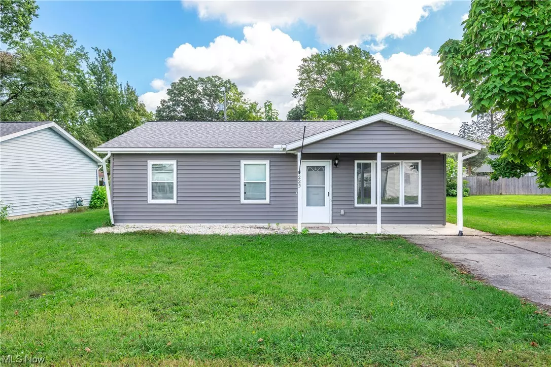 Vermilion, OH 44089,225 Essex RD